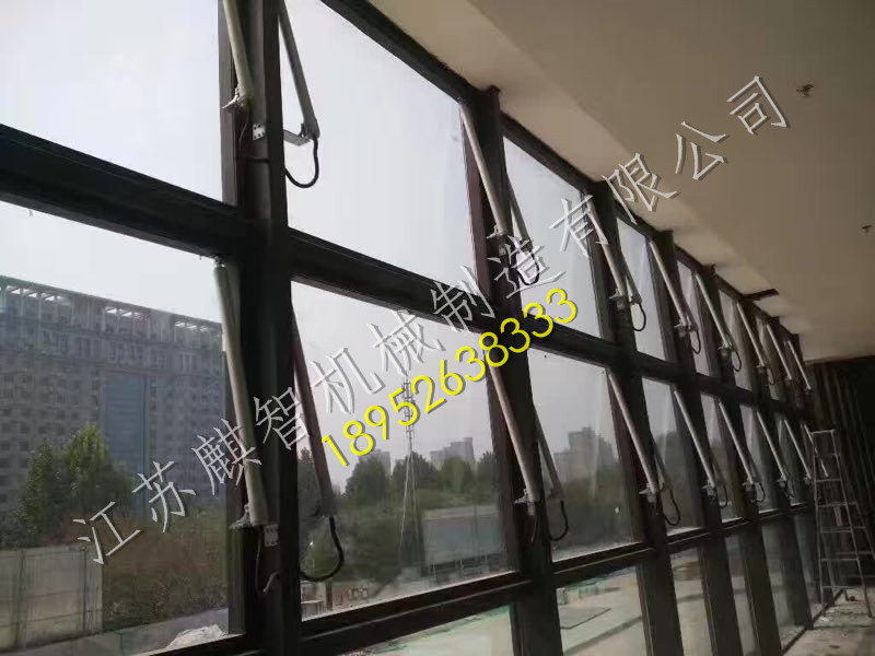 ���̰���